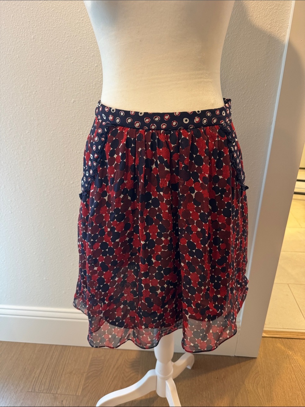 Silk Diane Von Furnstenberg skirt